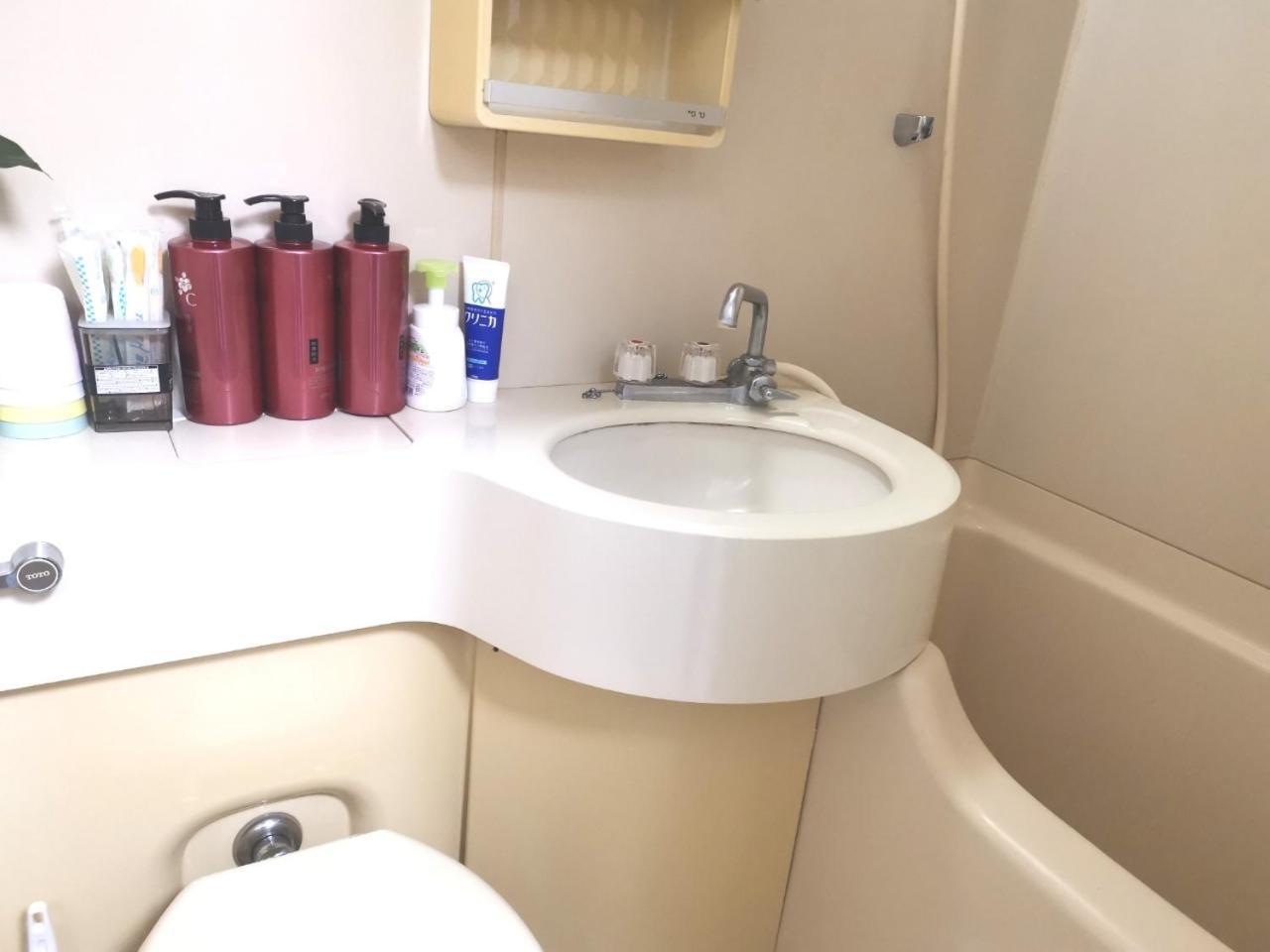 Xl House-Self Check In- Will Send Room Number And Password Токио Екстериор снимка